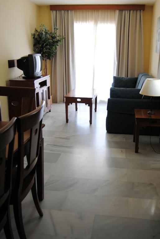 Apartamentos Turisticos Anoreta 린콘데라빅토리아 외부 사진
